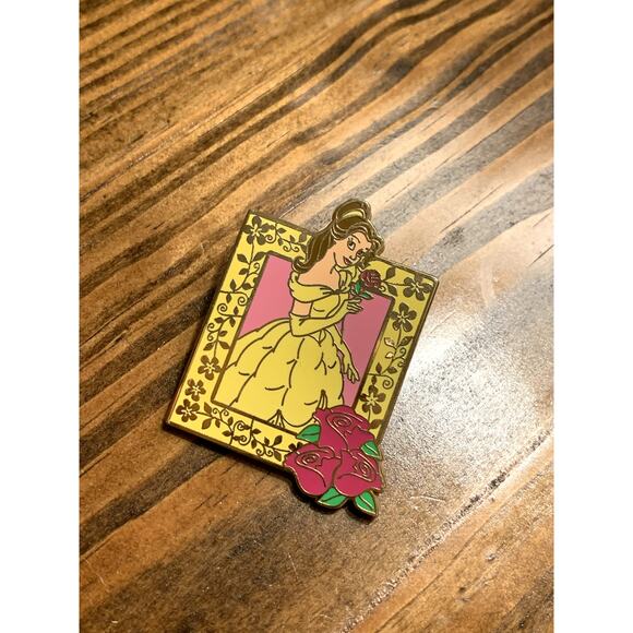 Walt Disney World Beauty and the Beast Belle Princess Disney Trading Pin - Picture 1 of 2